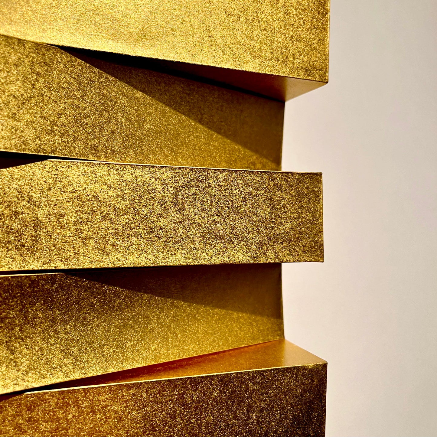Alternate (Gold)