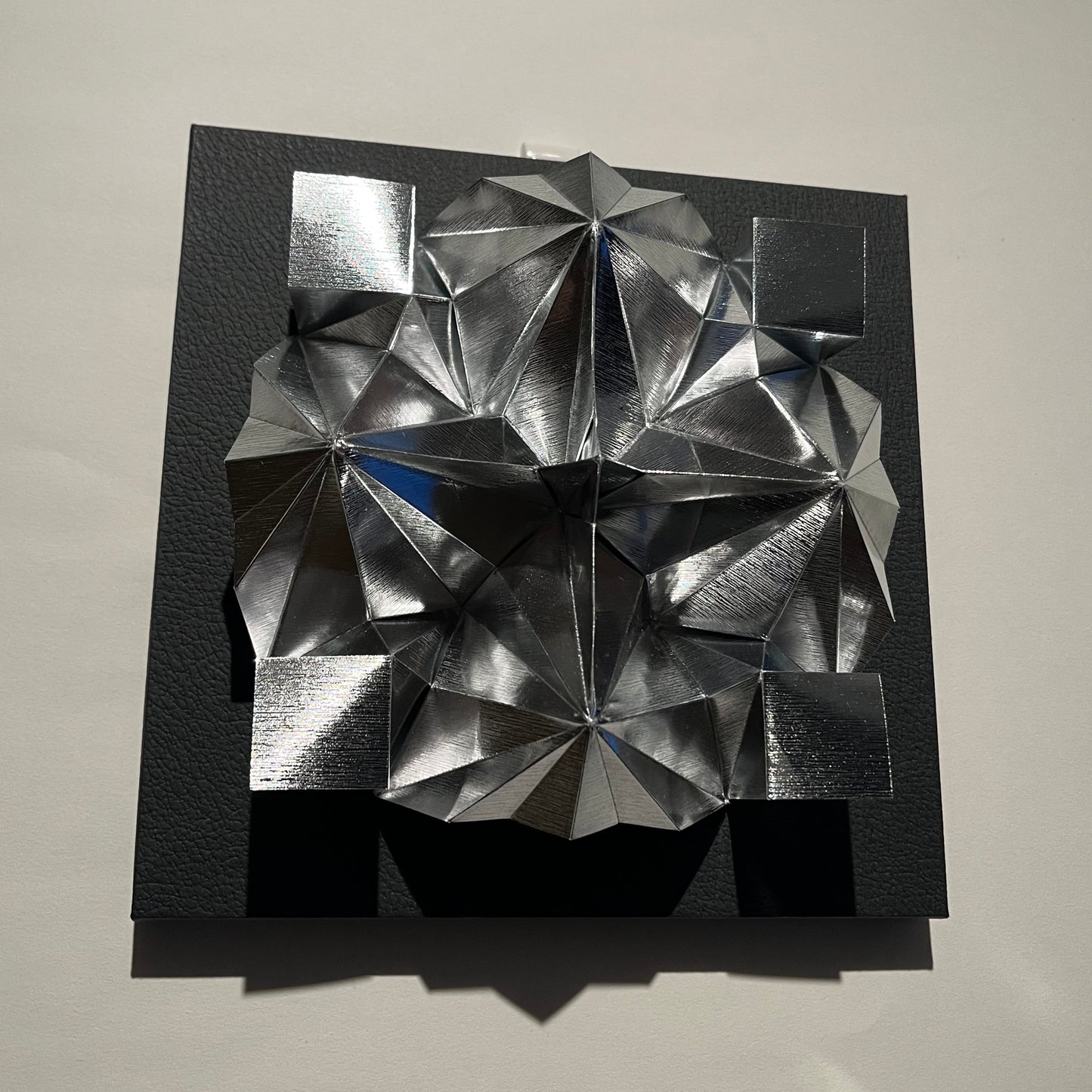 Dimensions (Silver with a hairline finish)
