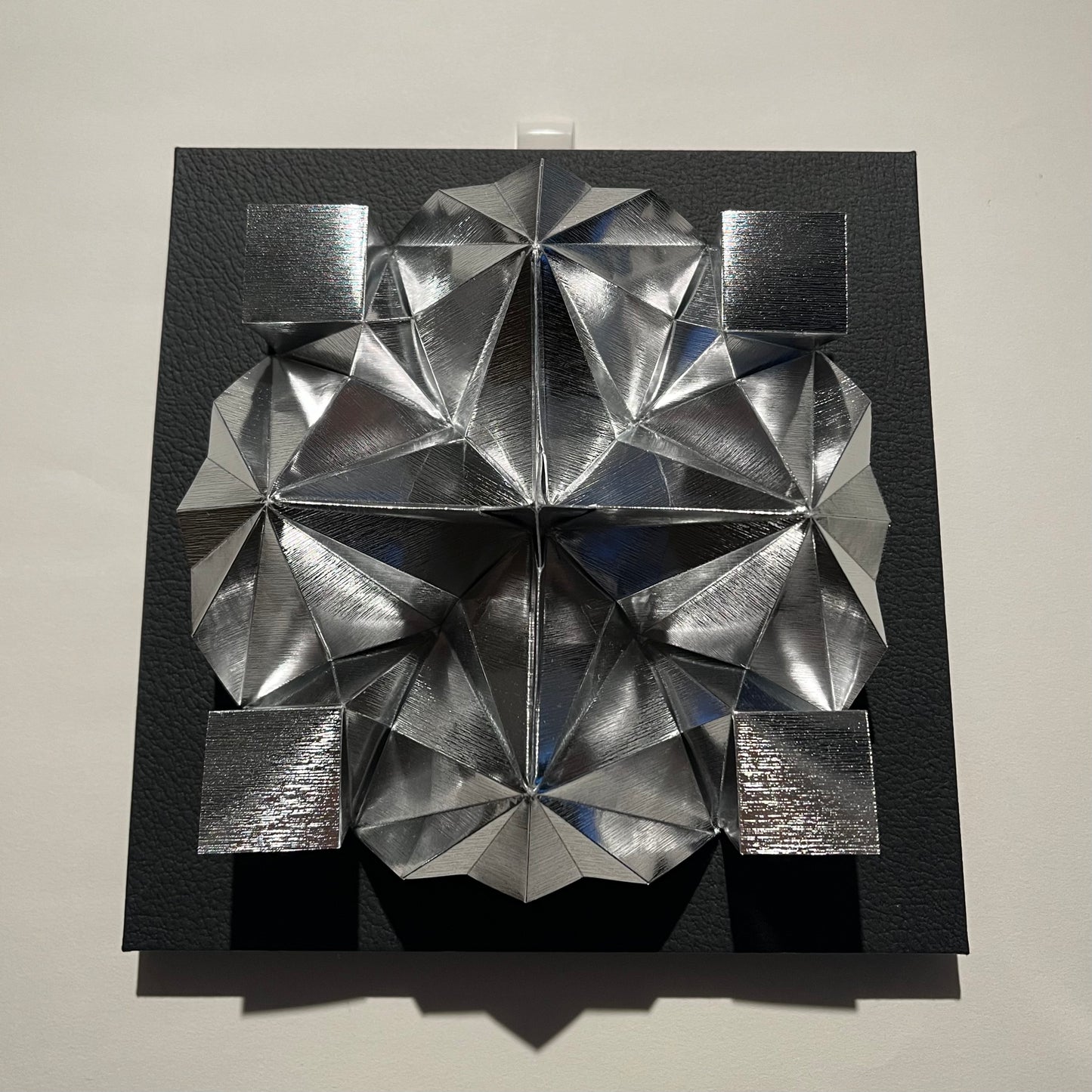 Dimensions (Silver with a hairline finish)