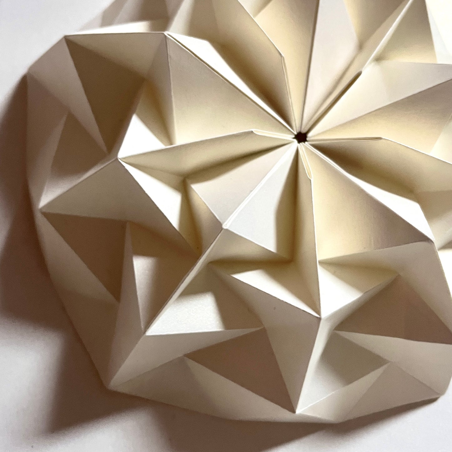 Grinder (Pearl White) (180)