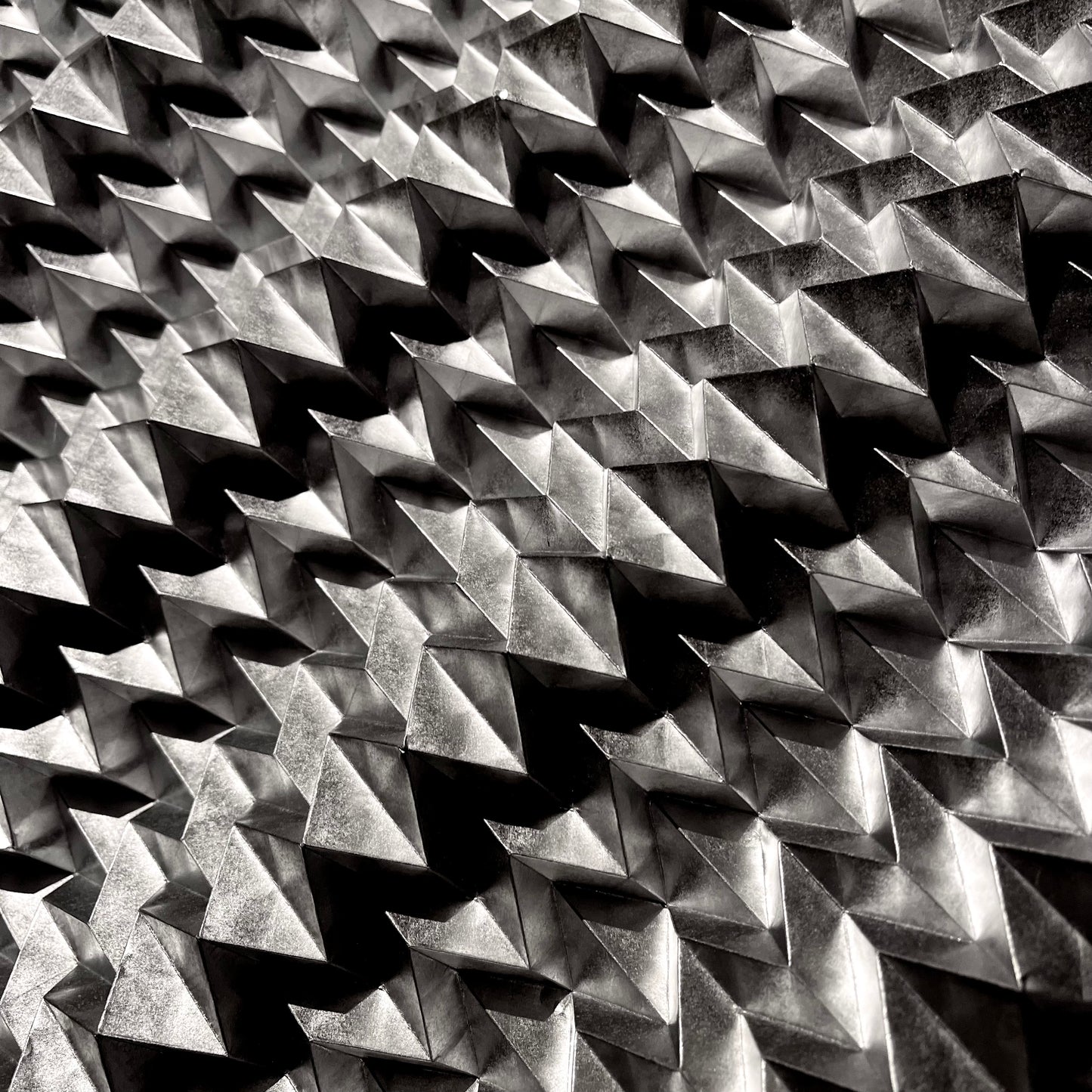 Illusion (Silver) (Vertical)