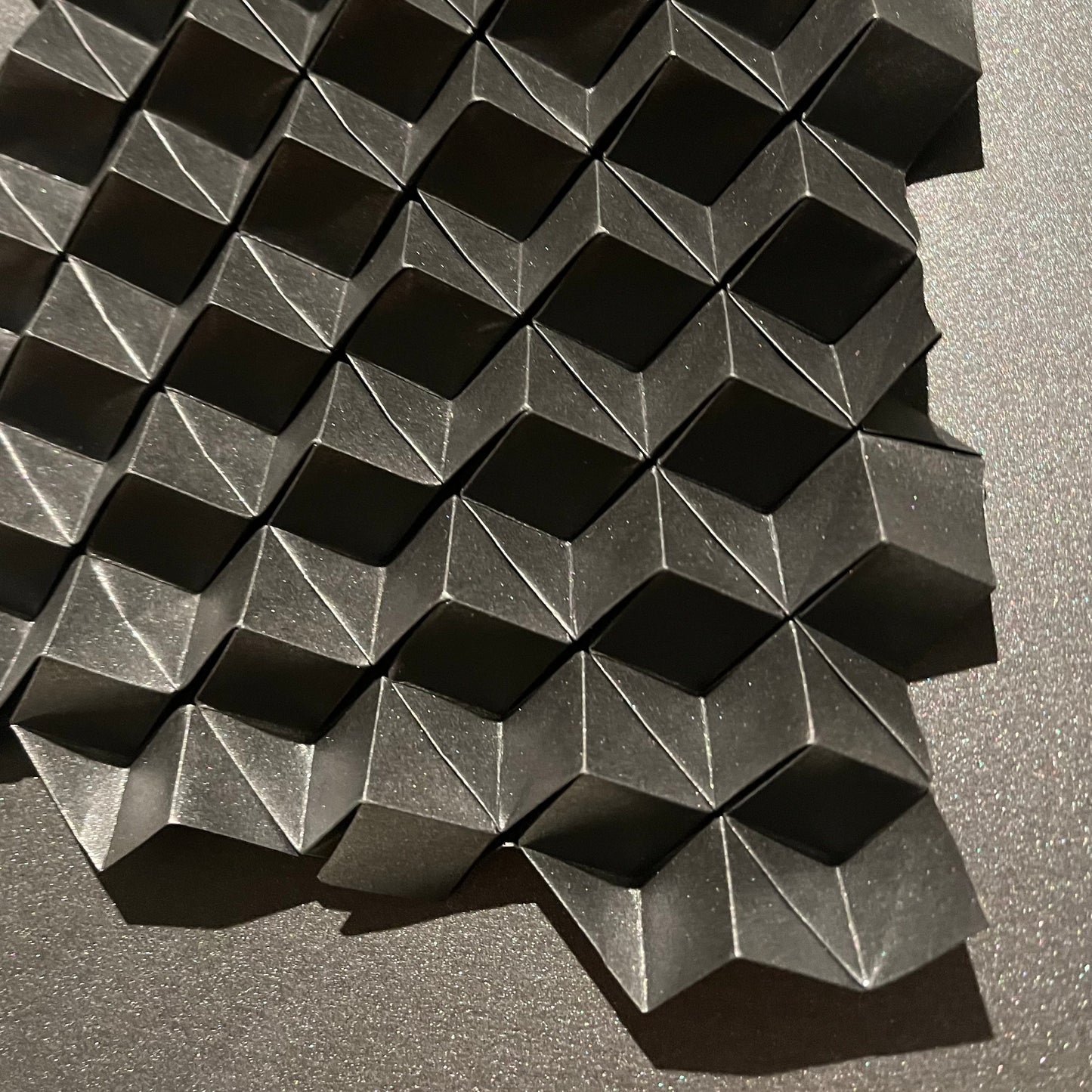 Stone Board (diagonal) (Metallic Black)