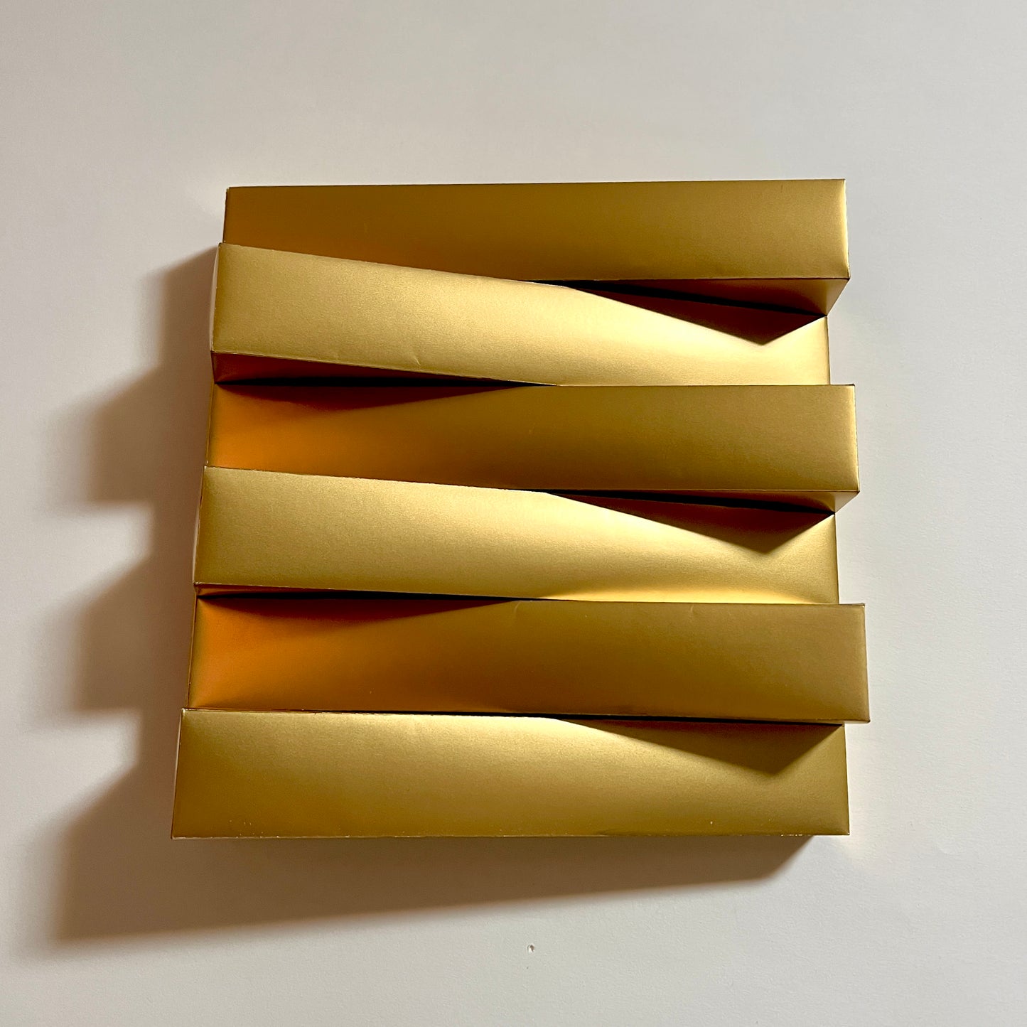 Alternate (Mat Gold) (180)