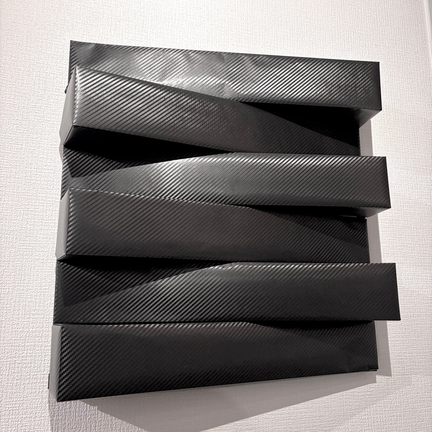 Alternate (Carbon-fiber pattern) (530)