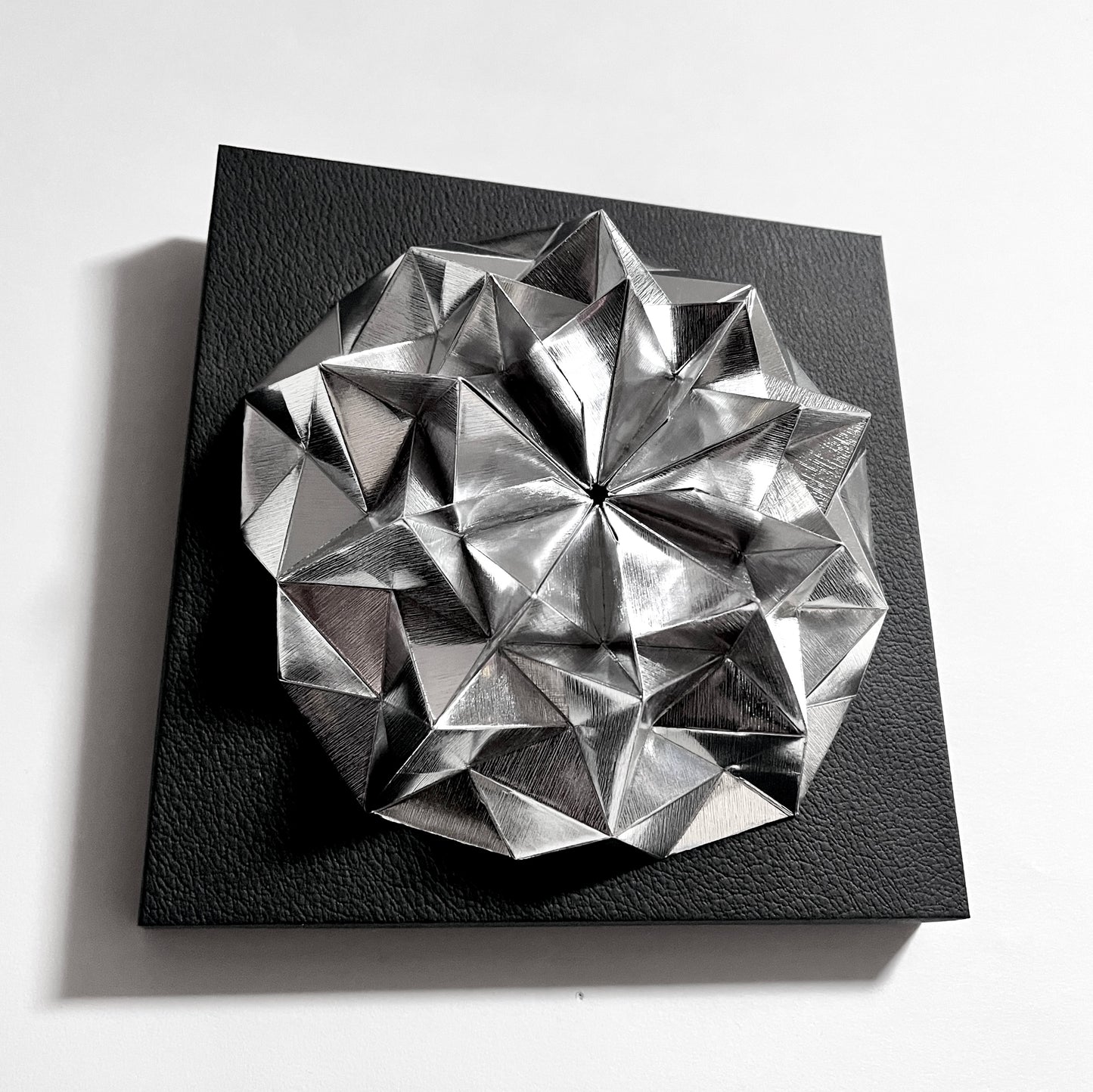 Grinder (Silver with a hairline finish) (180)