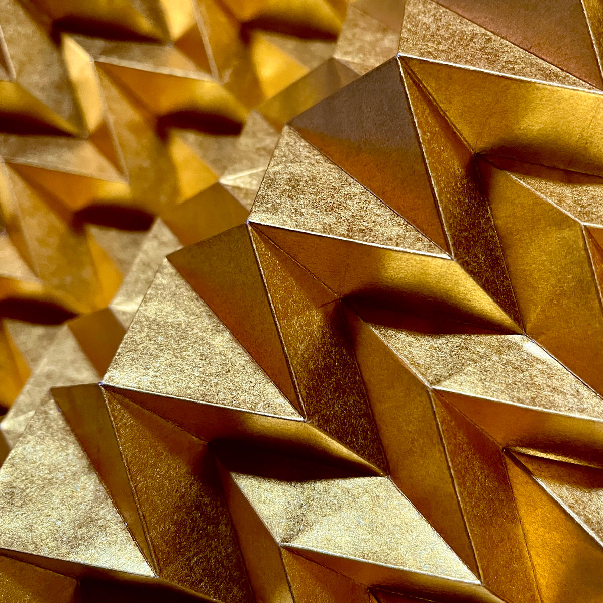 Diagonal Gold Frame Origami Artwork Illusion (Diagonal) (Gold) (410) | D.Hinklay