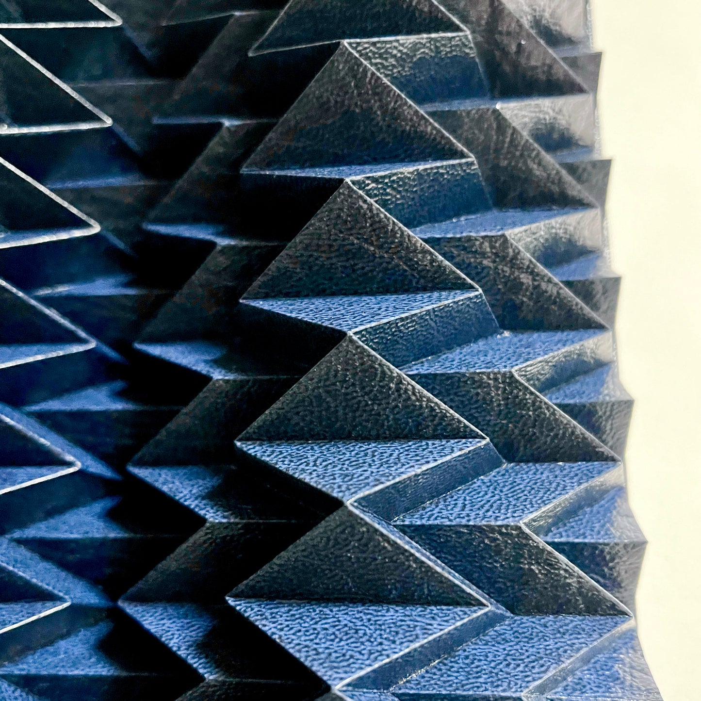 Illusion (Leather Like Blue) (180)