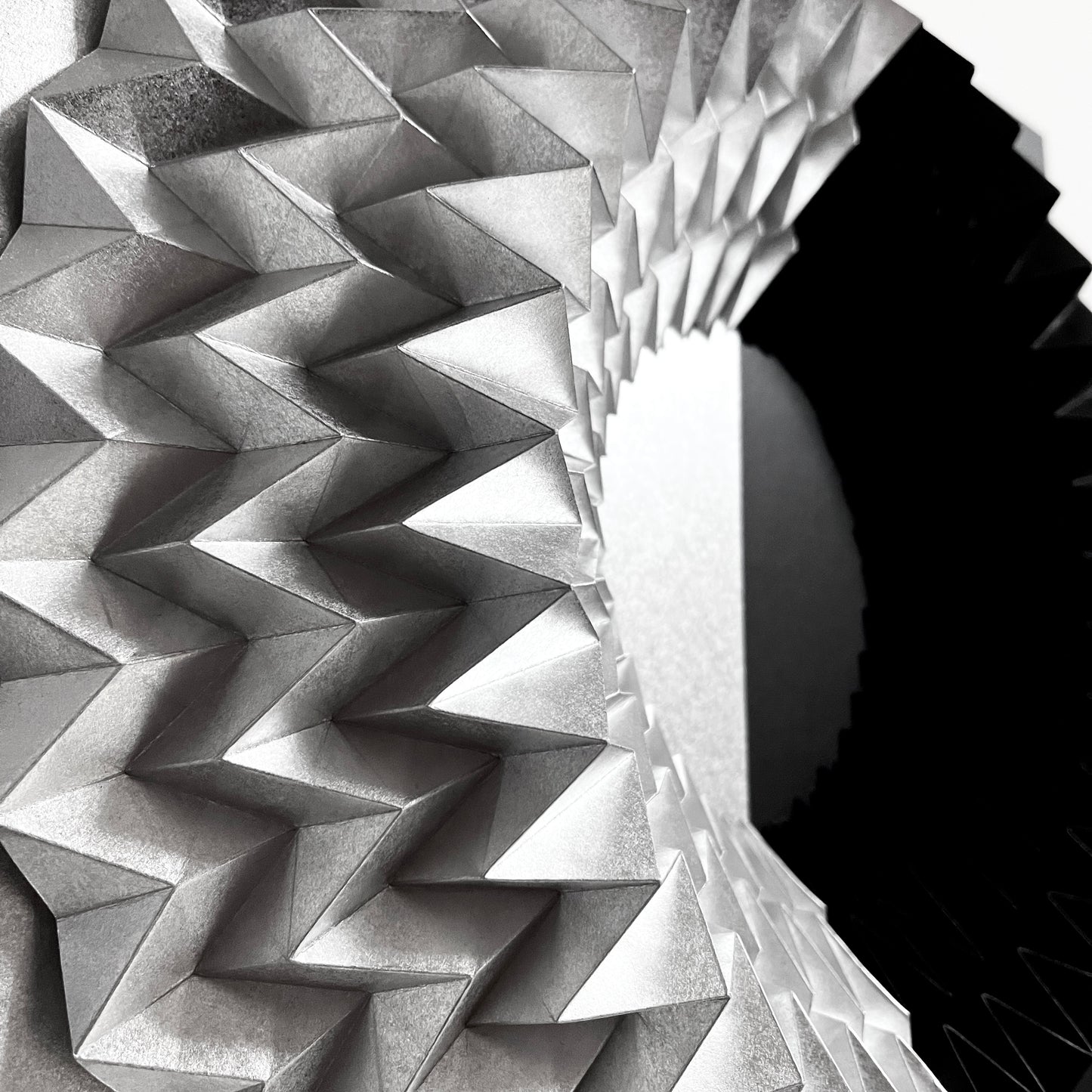 The Circle (Silver and Black) (330)